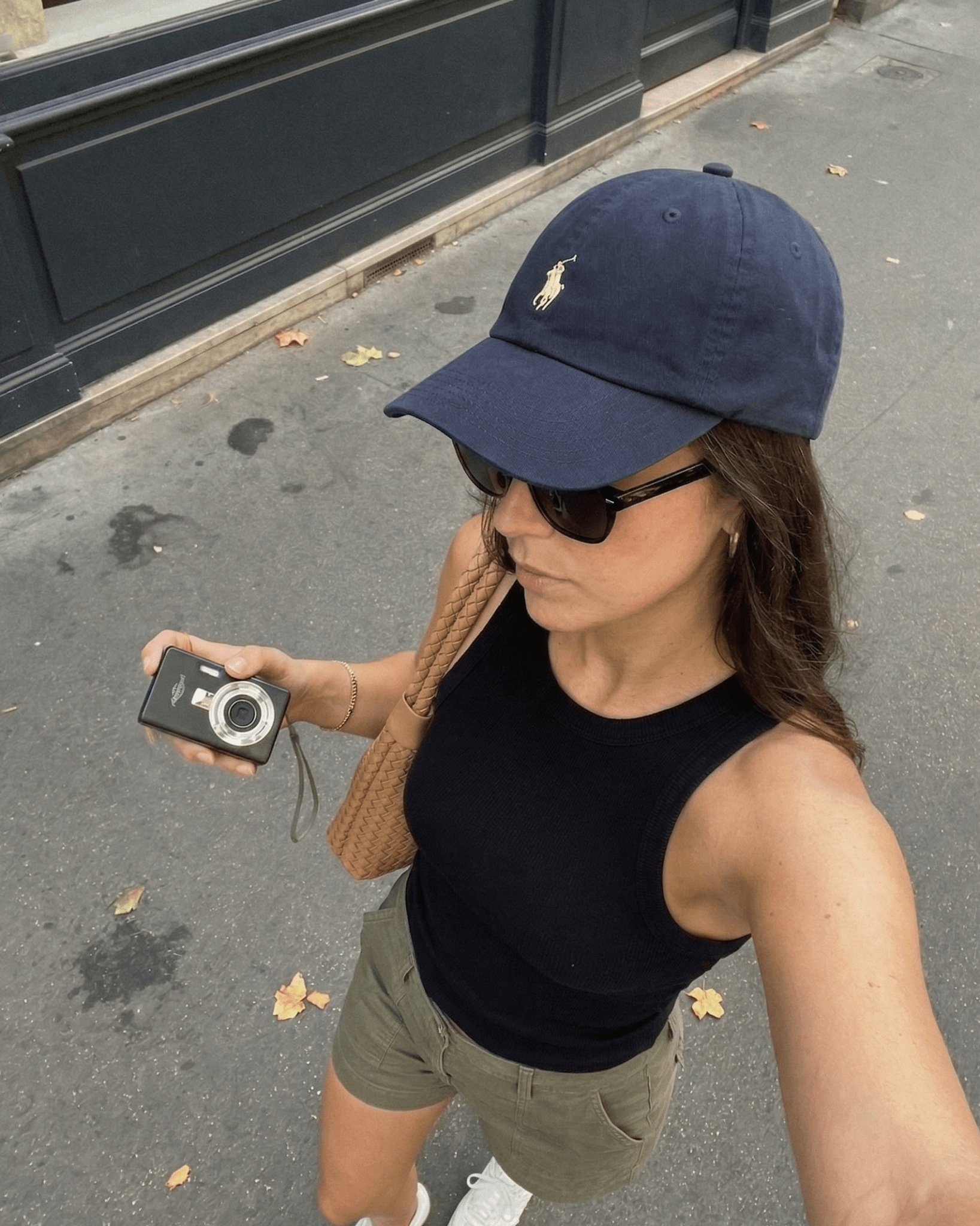 Retro Digital Camera - NomadXplore